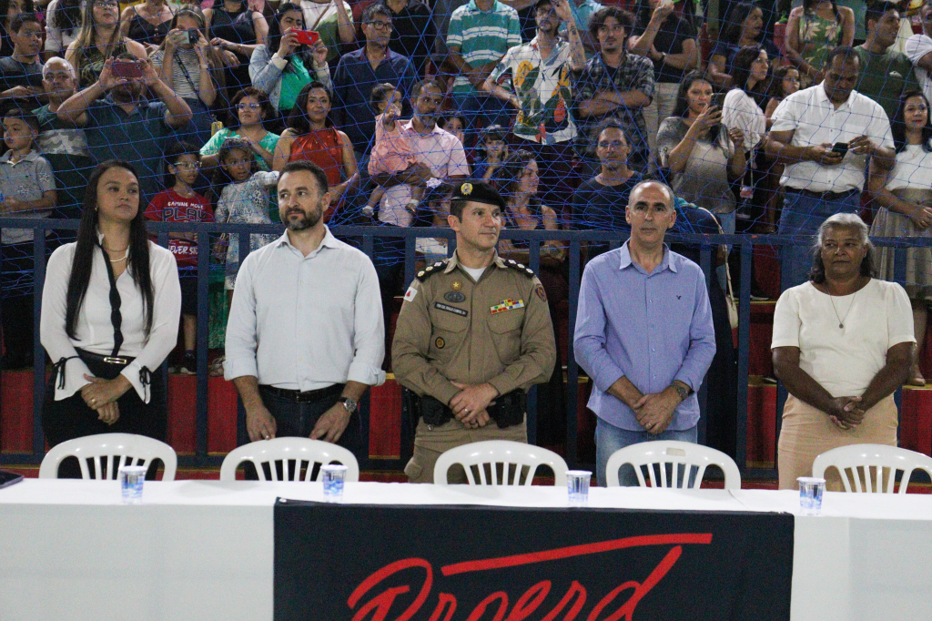 CÂMARA MUNICIPAL PARTICIPA DA FORMATURA DO PROERD EM DIAMANTINA