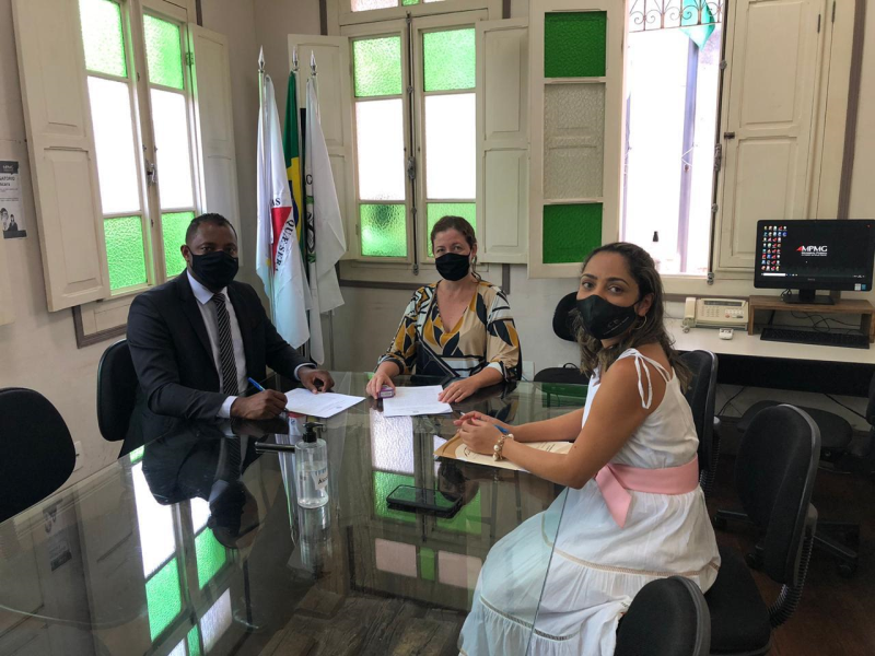 A CÂMARA MUNICIPAL DE DIAMANTINA CELEBRA TERMO DE AJUSTAMENTO DE CONDUTA
