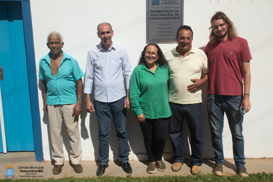 CÂMARA MUNICIPAL DE DIAMANTINA PARTICIPA DA INAUGURAÇÃO DA RUA PRINCIPAL EM CONSELHEIRO MATA!