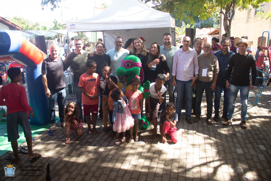 CÂMARA MUNICIPAL DE DIAMANTINA PARTICIPA DO EVENTO "GOVERNO NA ESTRADA" EM INHAÍ.