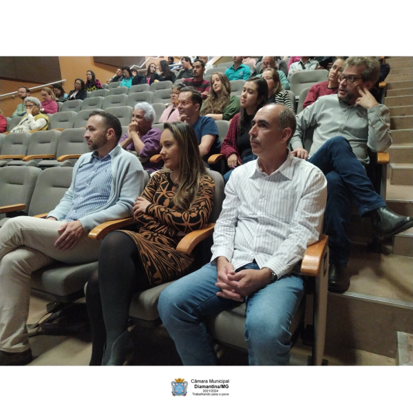 APROXIMANDO O TERCEIRO SETOR E O PODER PÚBLICO: CÂMARA MUNICIPAL DE DIAMANTINA PARTICIPA DE REUNIÃO ESTRATÉGICA!